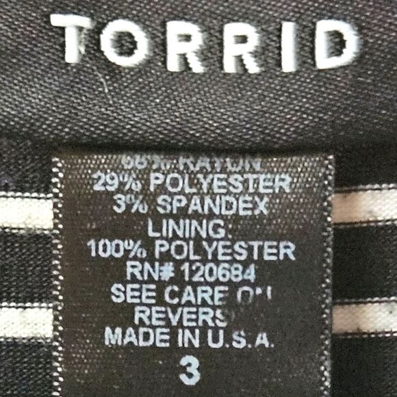 TORRID Plus Size Black & White Striped Peplum Lace V-Neck Tunic/Dress - Picture 12 of 16